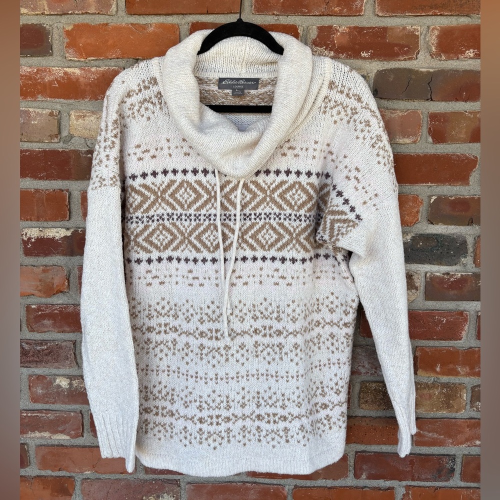 Eddie Bauer Lounge Cream and Brown Patterned Sweater